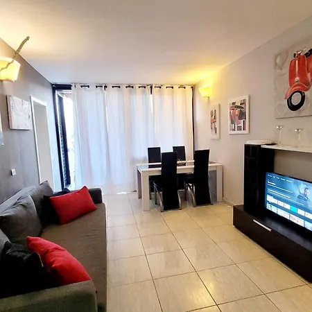 Apartament Galeria De Arte.